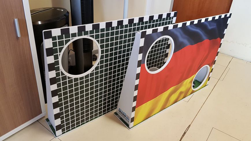 Zwei bedruckte Mini-Torwände im Dutschland Design sowie eine im klassischen Sportstudio Design